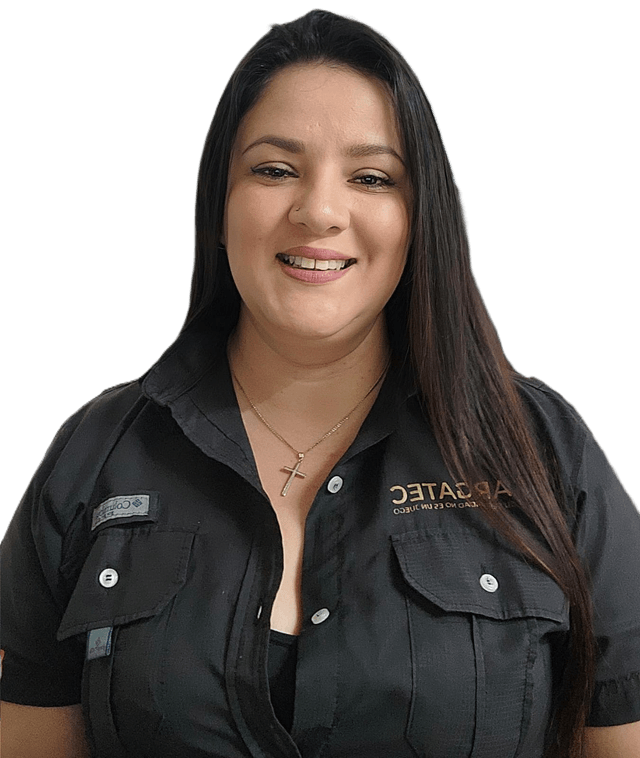 Adriana Araya - Coordinadora Administrativa
